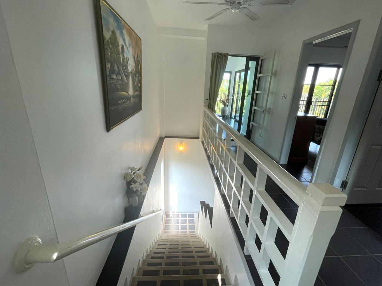 Seabreeze Villa 罗勇 外观 照片